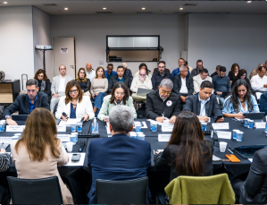 Comando Nacional exige suspensão das demissões e do fechamento de agências