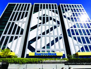 Desemprego, menos direitos e desmonte da Cassi e Previ: os reais impactos em caso da privatização do BB